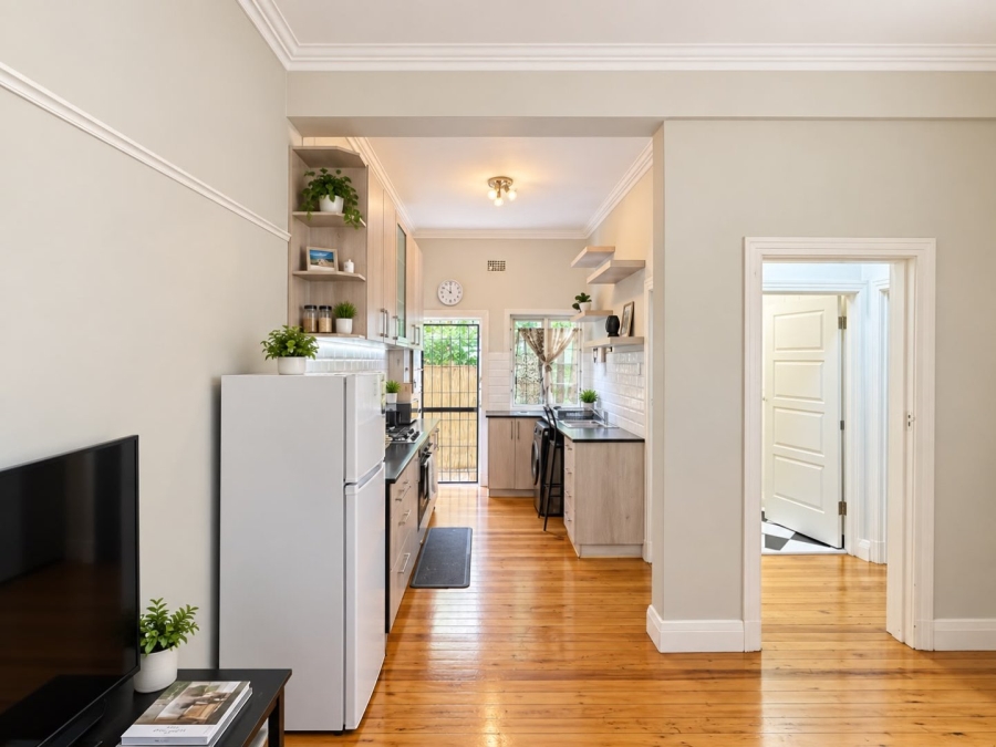 To Let 2 Bedroom Property for Rent in Sea Point Western Cape
